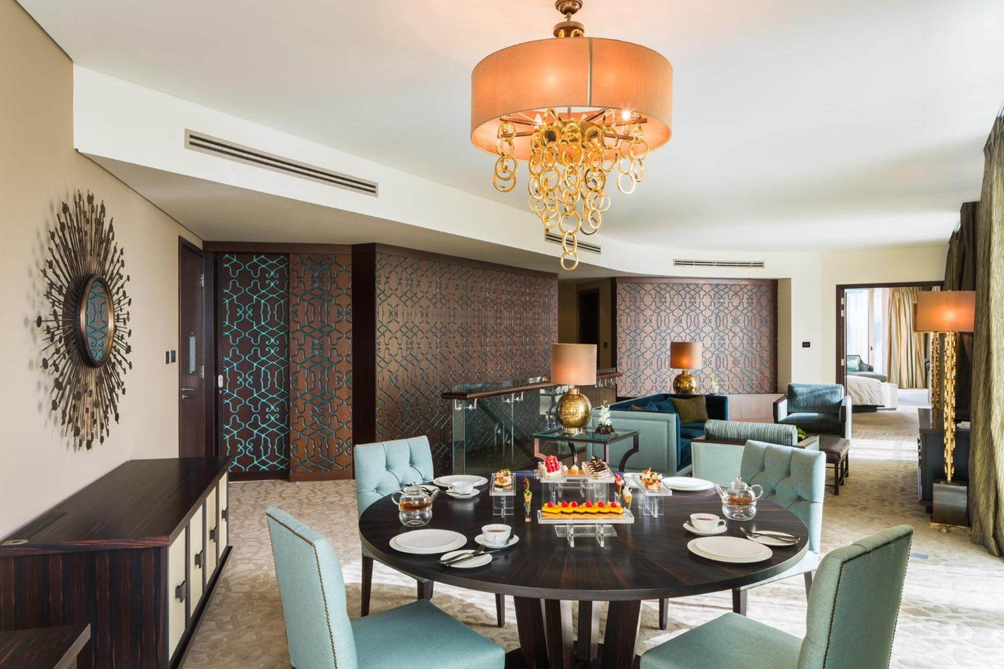 Al Faisaliah Hotel, Riyadh