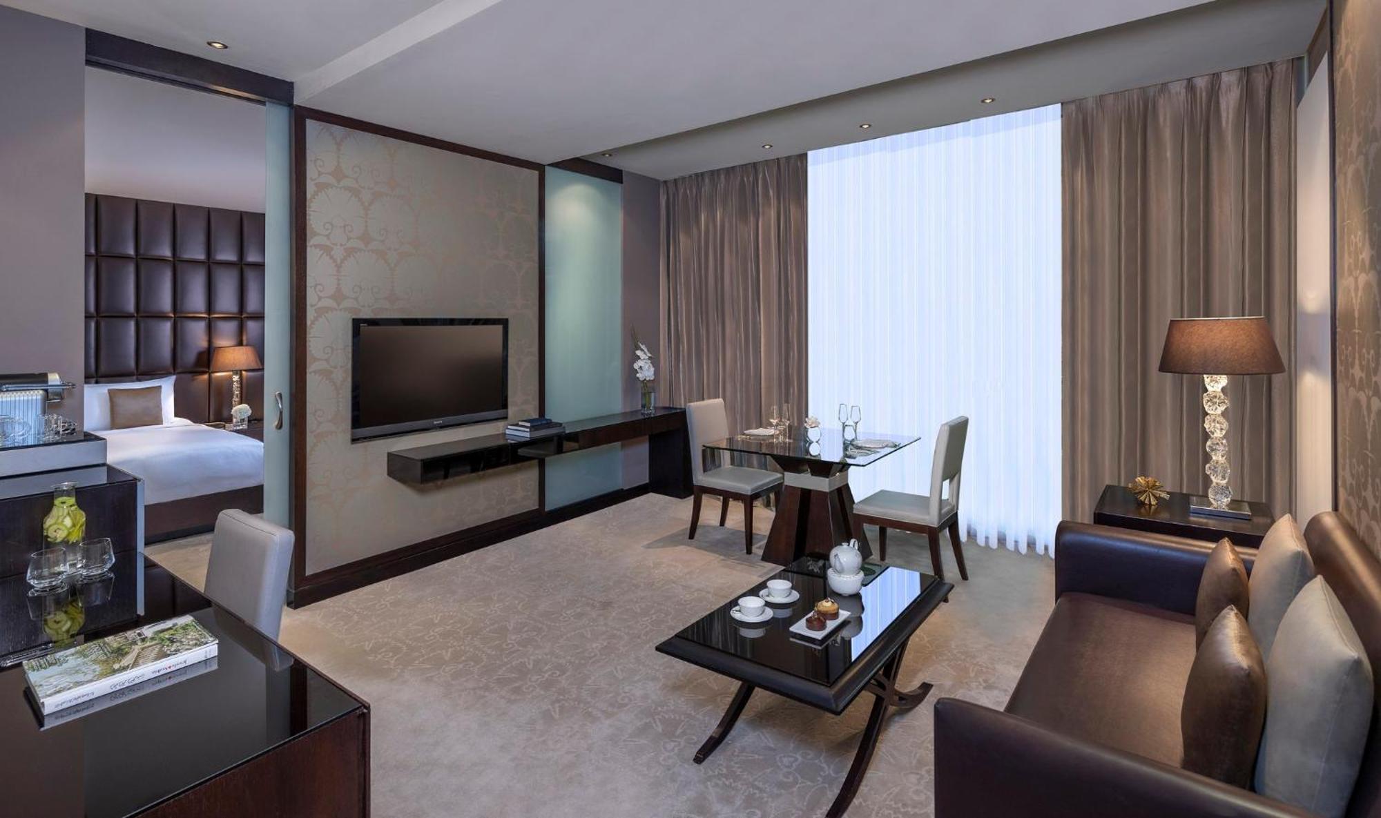 Al Faisaliah Hotel, Hotel Riyadh